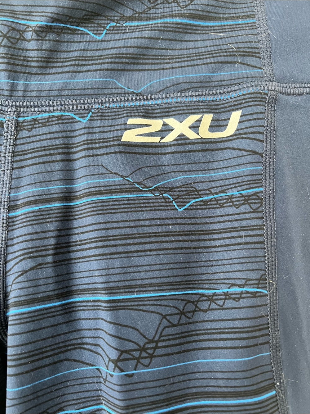2XU Navy Blue Patterned Leggings - Picture 2 of 4